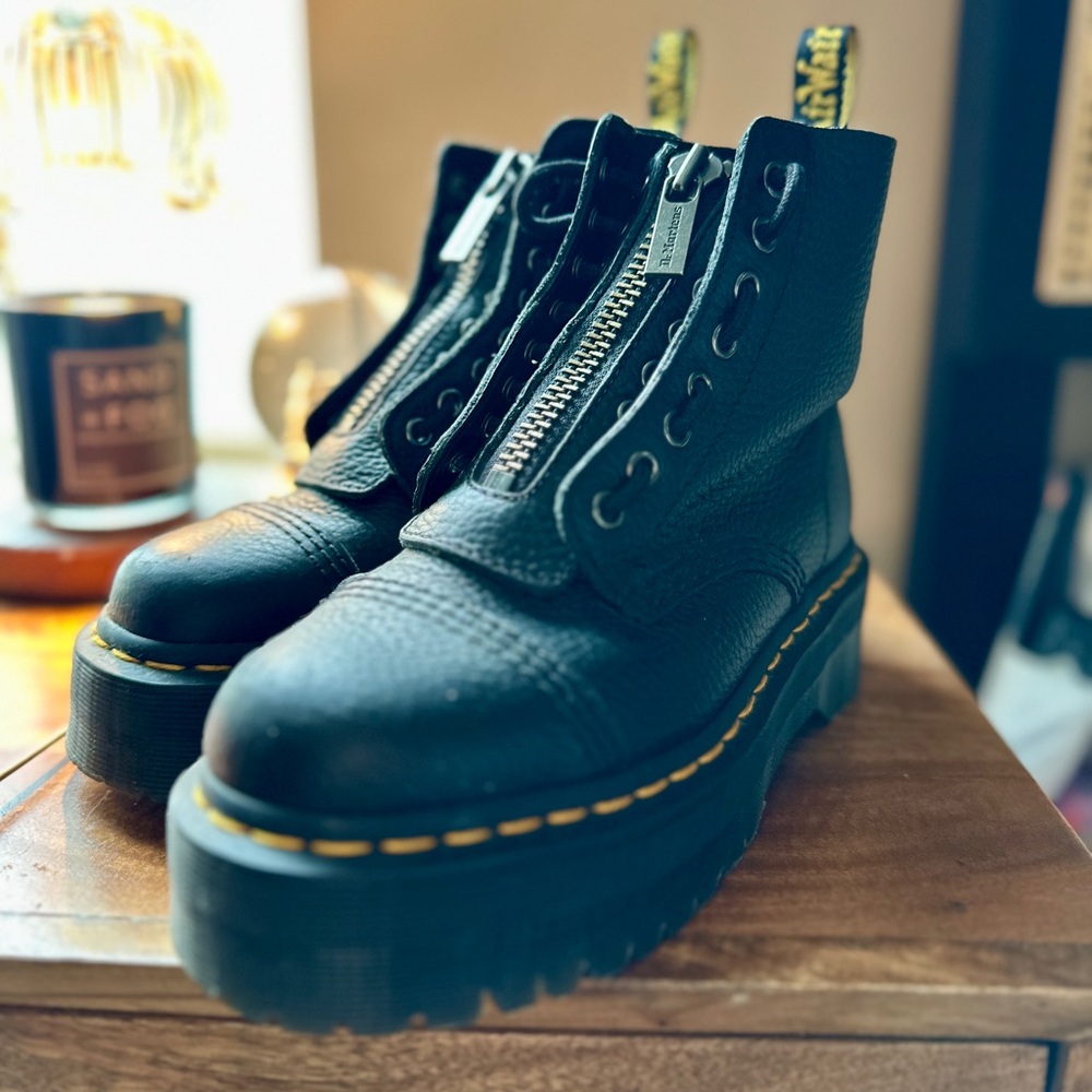 Dr. Marten’s Black Leather Sinclair Boots